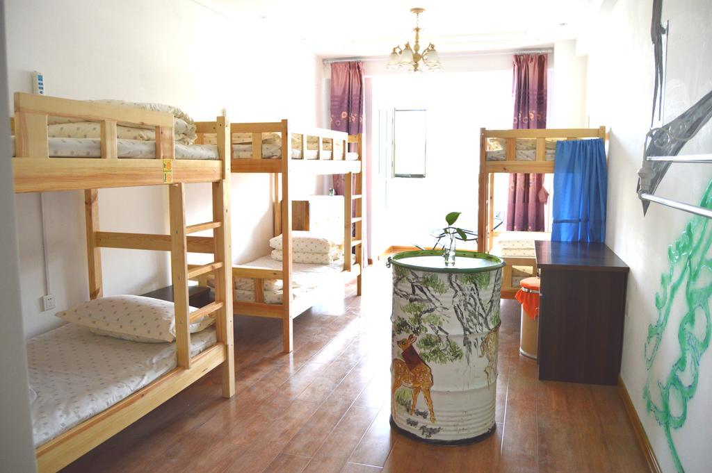 Datong Green Island Youth Hostel Room photo